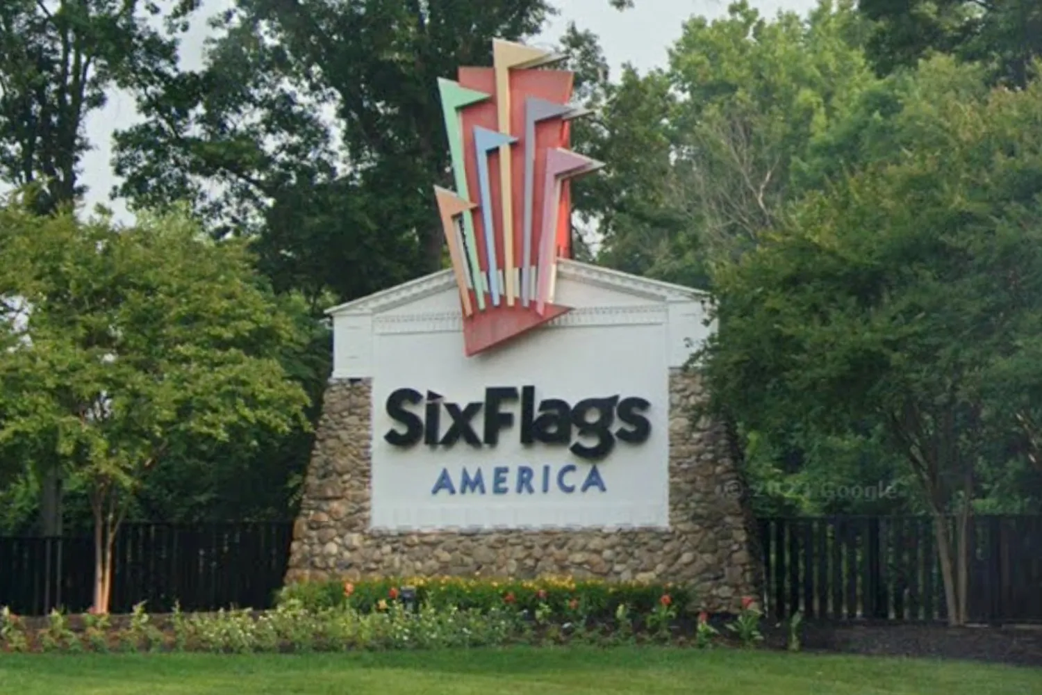 Six Flags America closure, Six Flags America shuts down, Six Flags park closing, amusement park news, theme park closure, Six Flags history, Six Flags Maryland, Six Flags America 50 years, Six Flags final day, entertainment news, US theme parks, Six Flags memories
