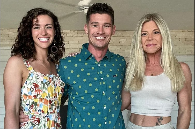 open relationship, polyamory, dating another woman, modern relationships, relationship transformation, couple dating together, nontraditional relationships, love and dating trends, relationship changes, dating story exclusive, couples therapy, relationship dynamics